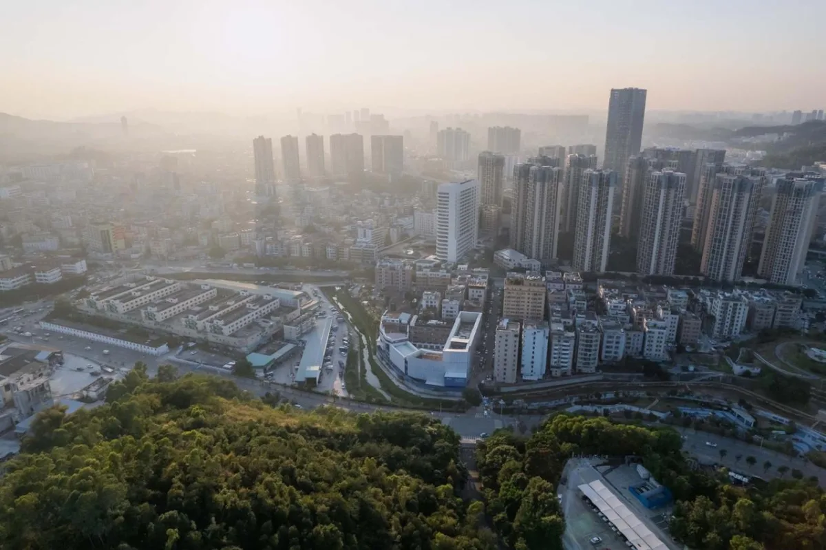 BIM建筑|深圳蓝白艺术院校 / 万社设计