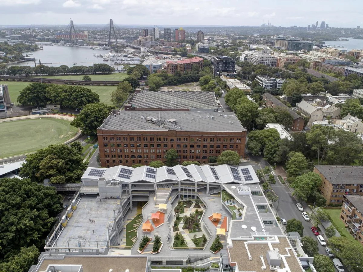 BIM建筑|Ultimo 公立小学/ DesignInc+ Lacoste + Stevenson + bmc2 architectes