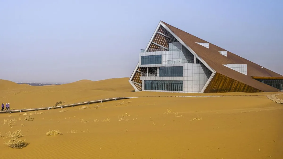 BIM建筑|大漠星河营地接待中心 / 三文建筑