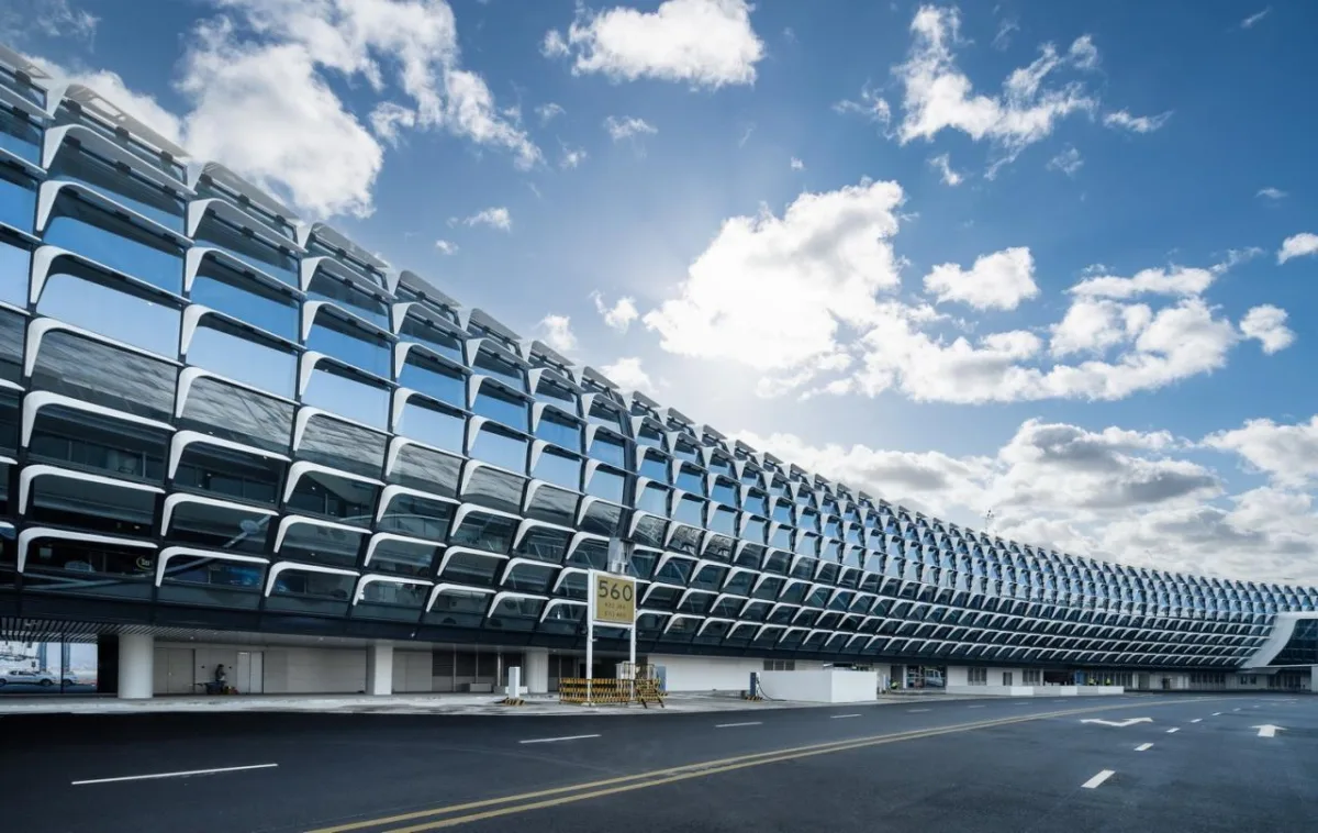 BIM建筑|航空建筑新标杆：深圳宝安国际机场卫星厅 / GDAD、Aedas、兰德隆与布朗