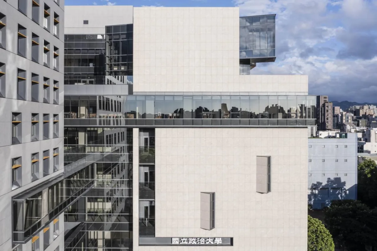 BIM建筑|政治大学公共行政及企业管理教育中心 / 潘冀联合建筑师事务所