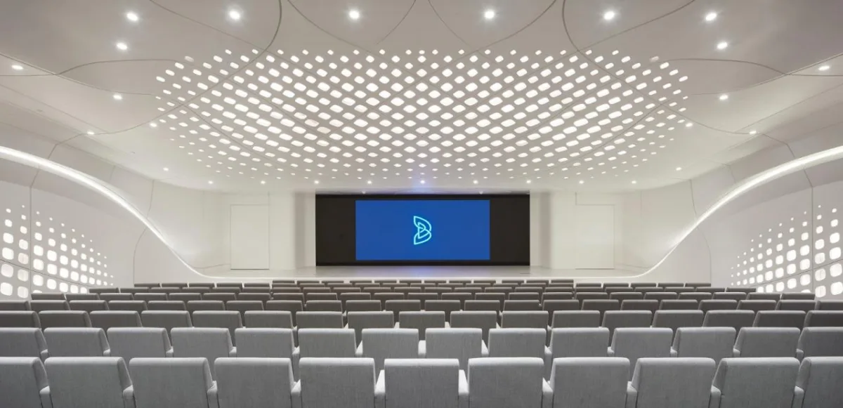 BIM建筑|漠中‘沙丘’，BEEAH 总部大楼 / 扎哈·哈迪德事务所