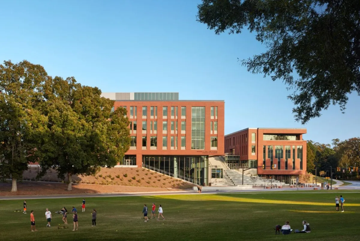 BIM建筑|Wilbur O. & Ann Powers 商学院 / LMN Architects
