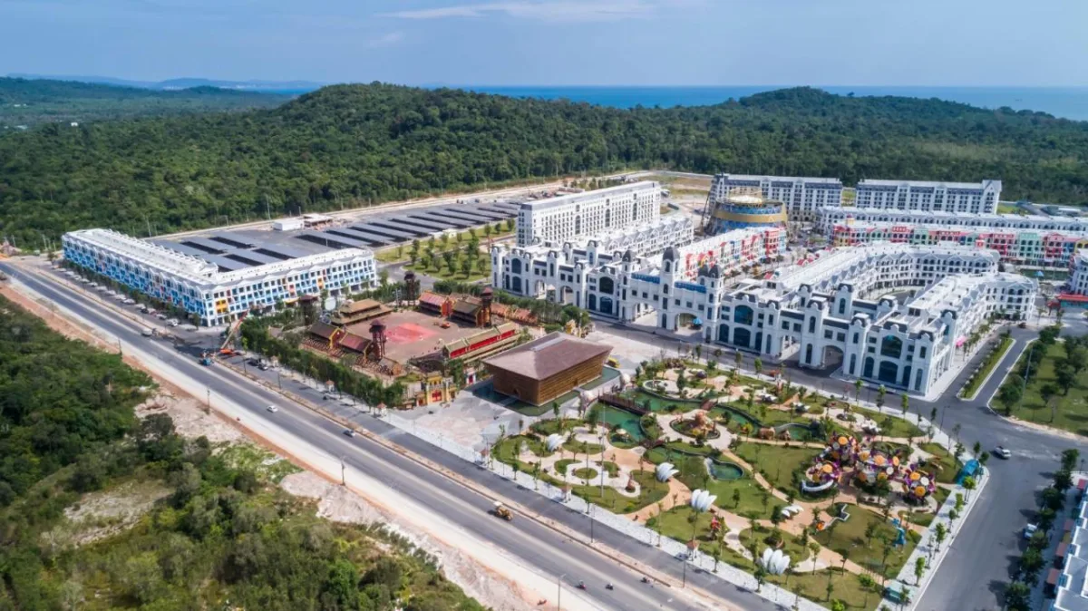 BIM建筑|42000 根竹竿，富国岛大世界欢迎中心 / 武重义建筑事务所