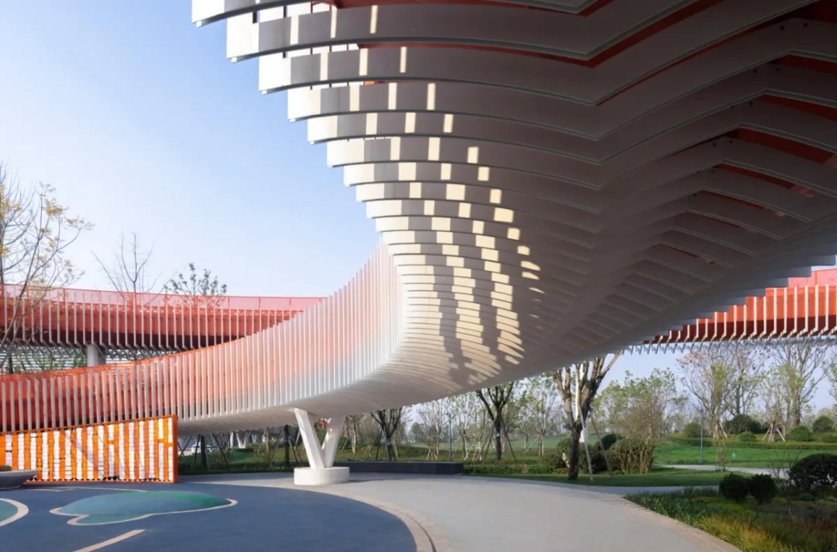 BIM建筑|成都大运会东安湖场馆景观连廊 / 四周建筑