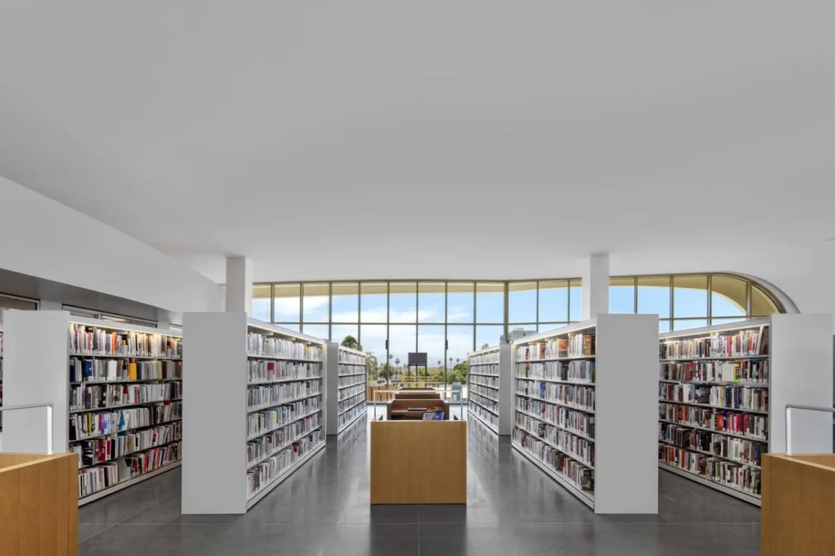 BIM建筑|Riverside 市立图书馆 / Johnson Favaro