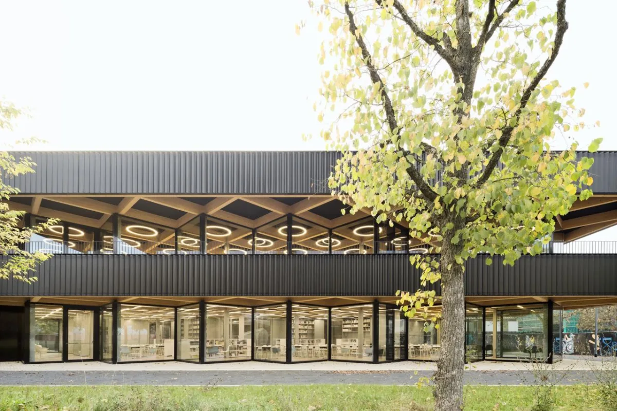 BIM建筑|旋转45度，校园食堂与媒体中心 / wulf architekten