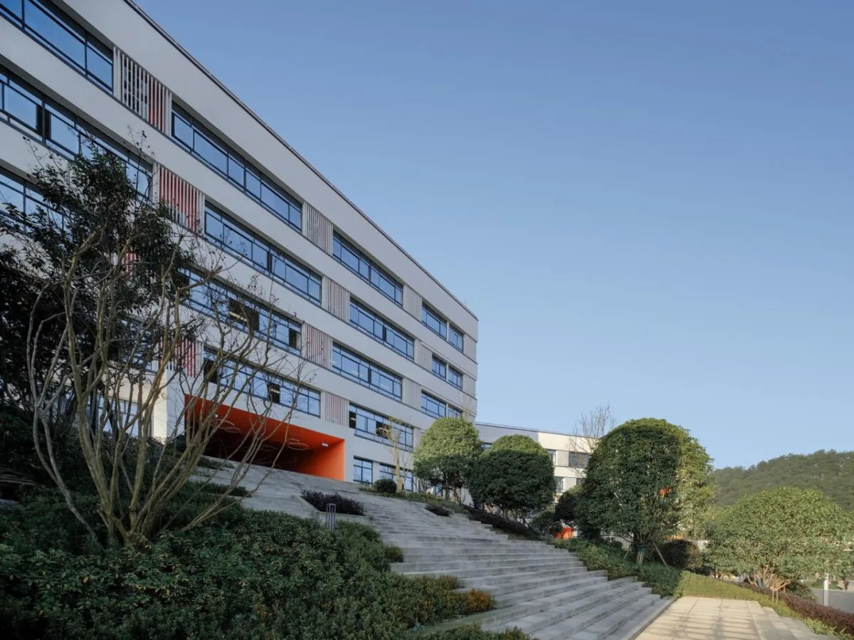 BIM建筑|吉首中驰·湘郡礼德学校（一期）/ 象外营造工作室