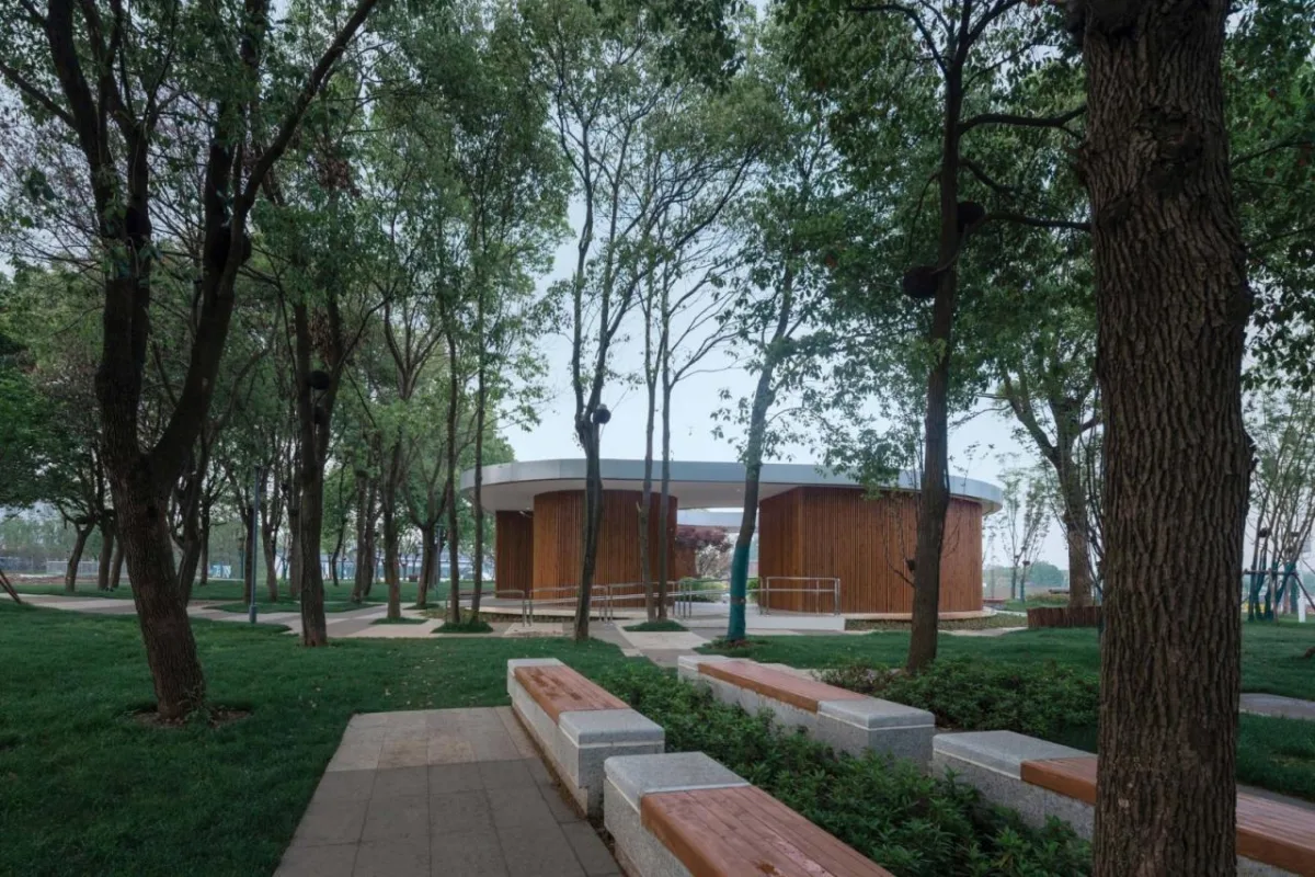 BIM建筑|梁子湖长岭渡口景观公厕 / 原榀建筑