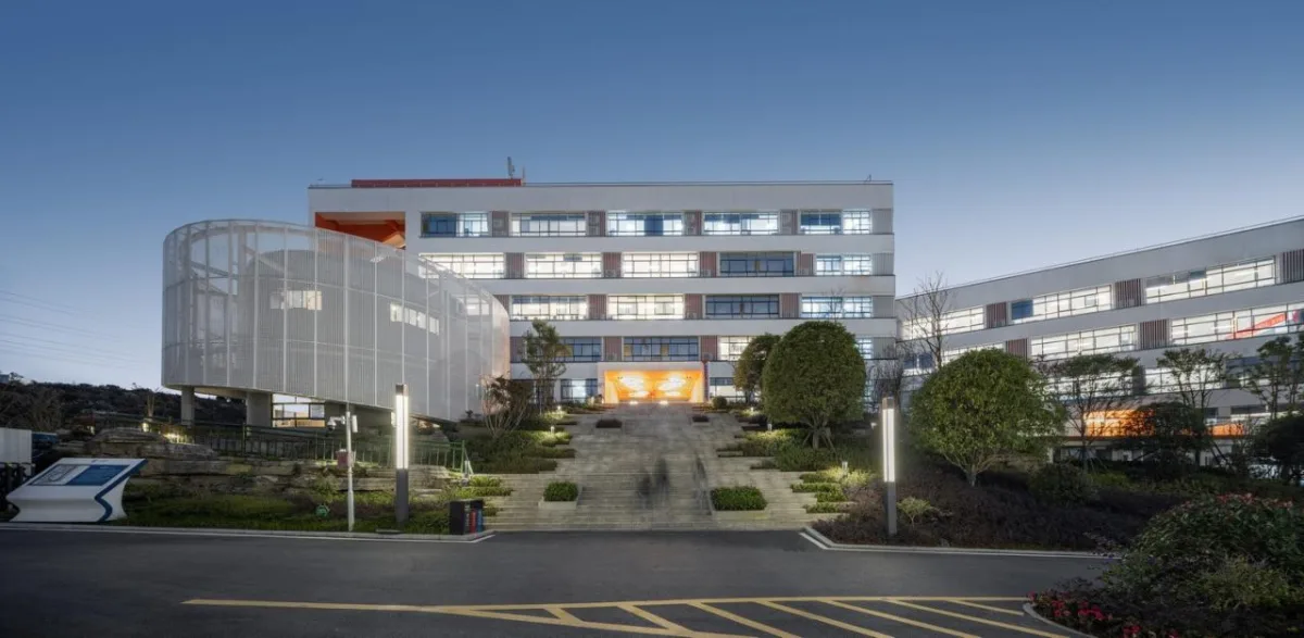 BIM建筑|吉首中驰·湘郡礼德学校（一期）/ 象外营造工作室