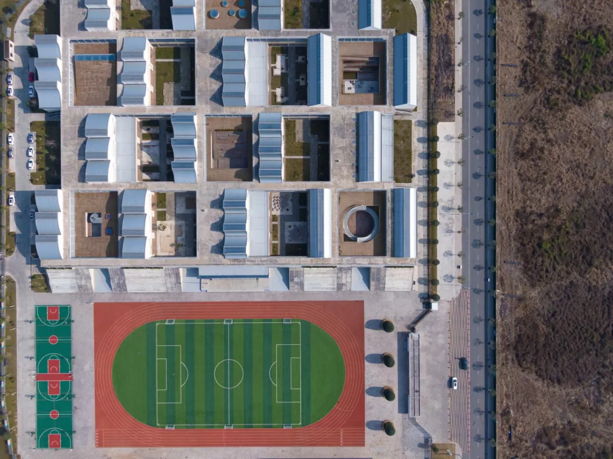 BIM建筑|平行与光的学校——青衣江路小学校 / 迹·建筑事务所（TAO）