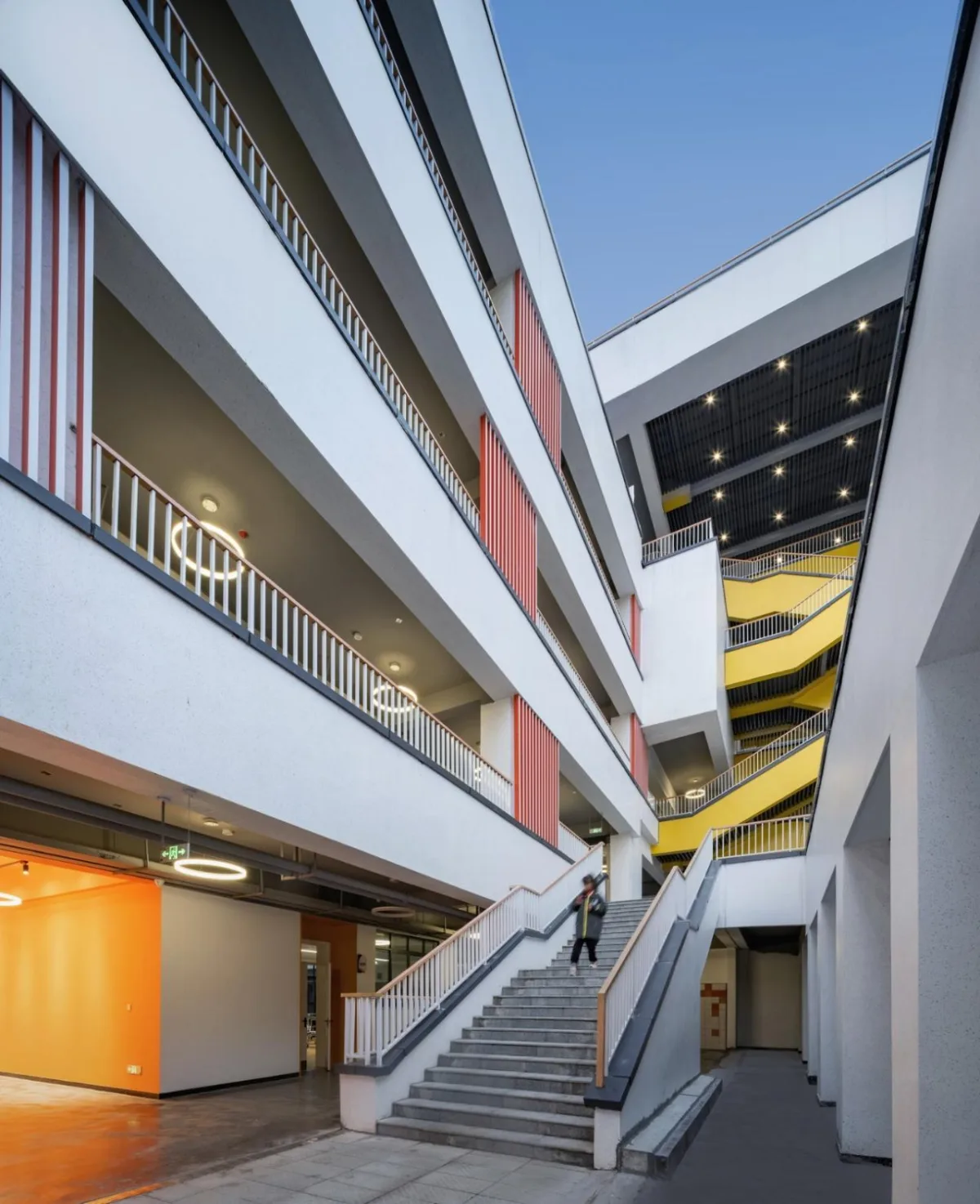 BIM建筑|吉首中驰·湘郡礼德学校（一期）/ 象外营造工作室