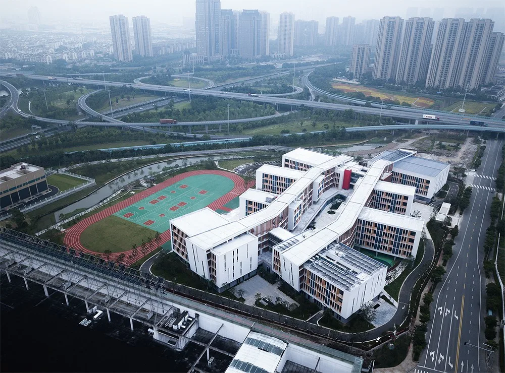 BIM建筑|开放式教育园林——宁波万科潘火实验中学 / UA尤安设计