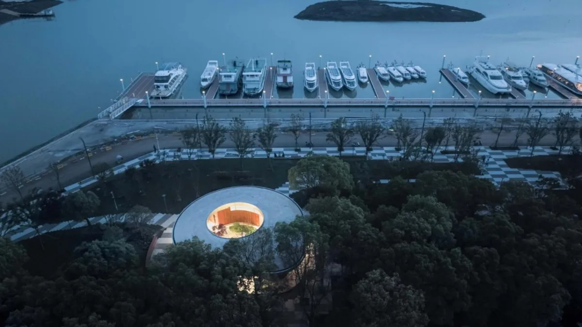 BIM建筑|梁子湖长岭渡口景观公厕 / 原榀建筑