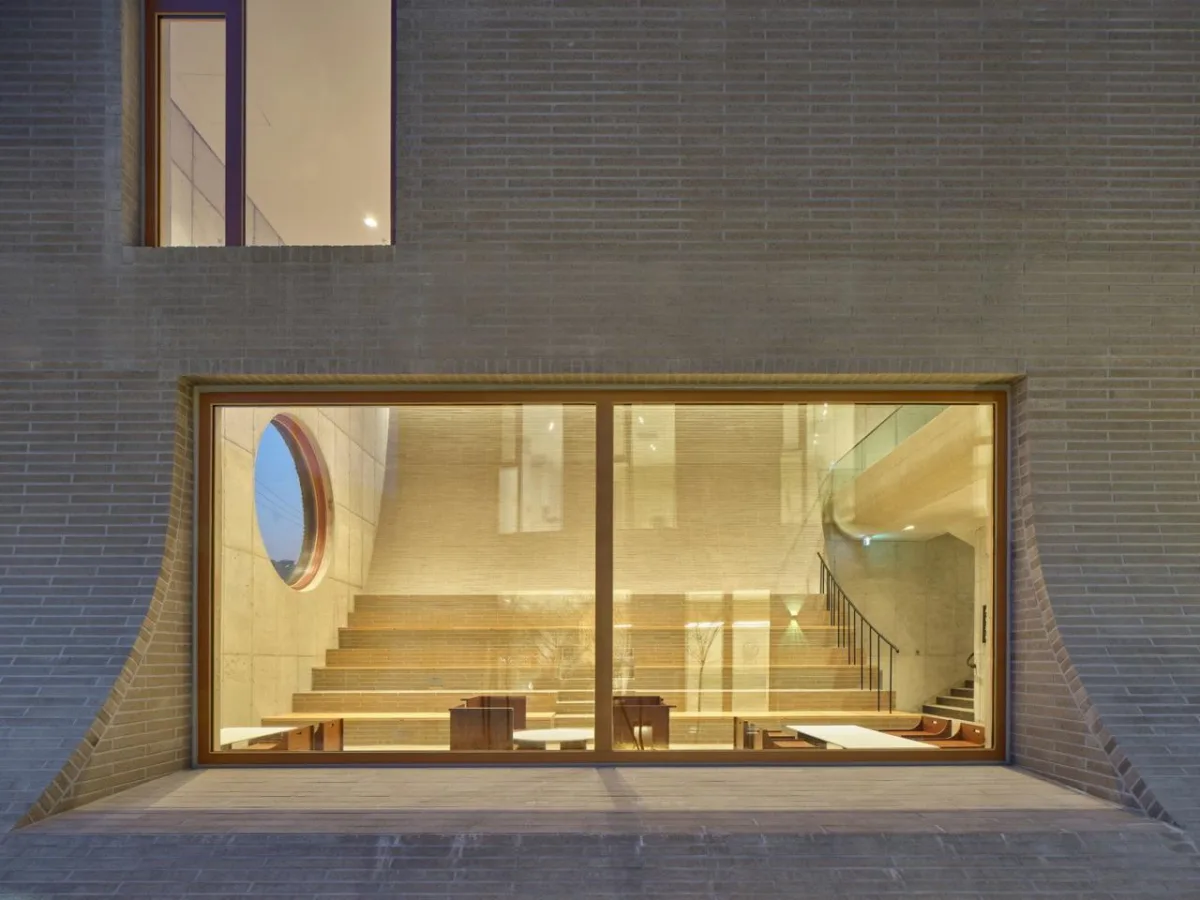 BIM建筑|流水墙体，泰瑞咖啡馆 / NAMELESS Architecture