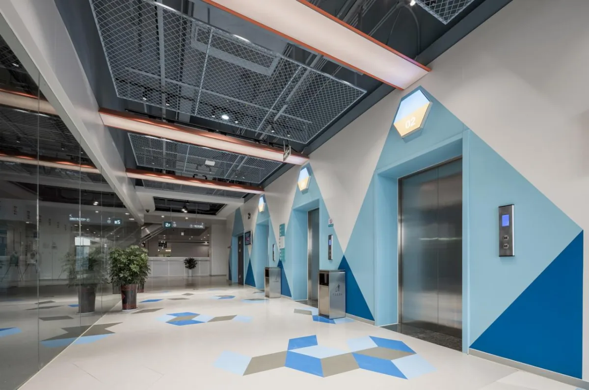 BIM建筑|一站式全民教育综合体：翼立方教育发展中心 / 简和工作室