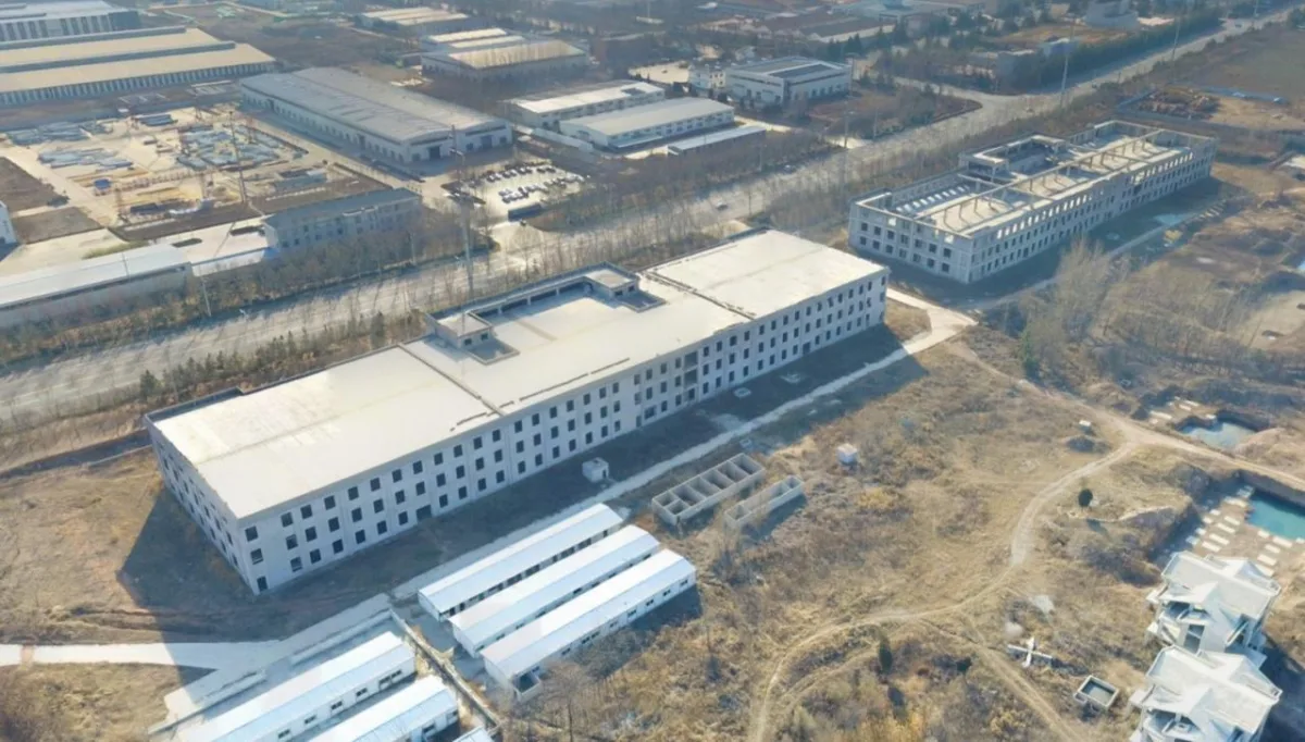 BIM建筑|废弃厂房改造康养配套 / 栖城设计