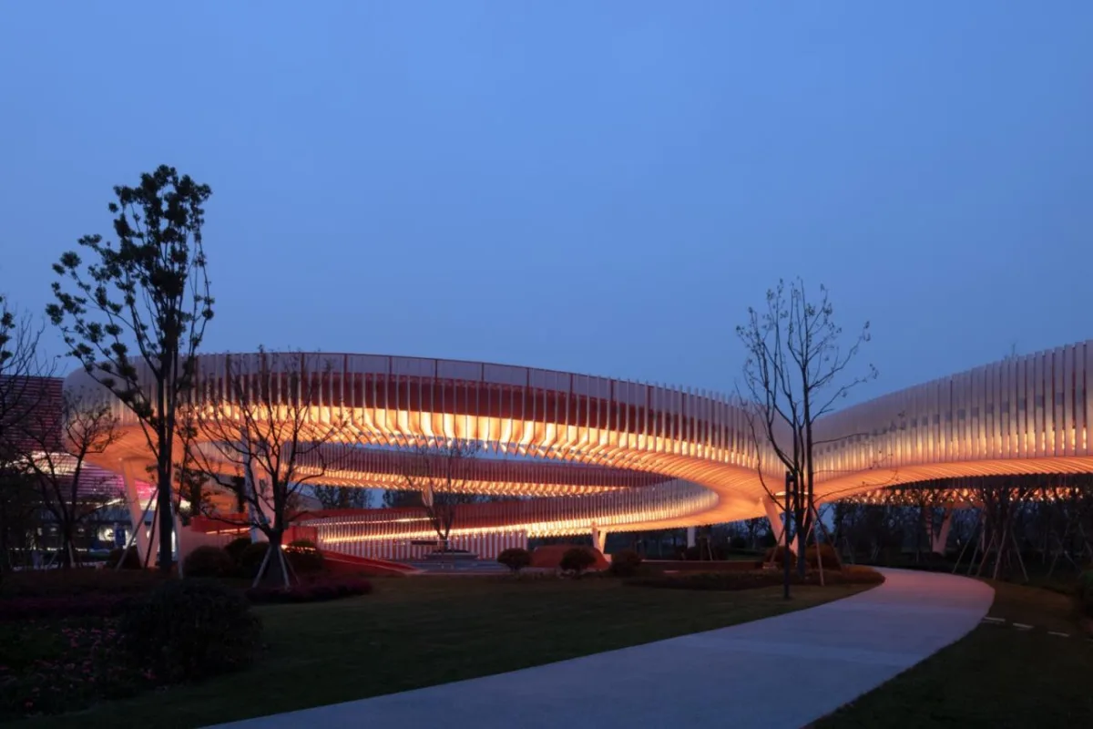 BIM建筑|成都大运会东安湖场馆景观连廊 / 四周建筑