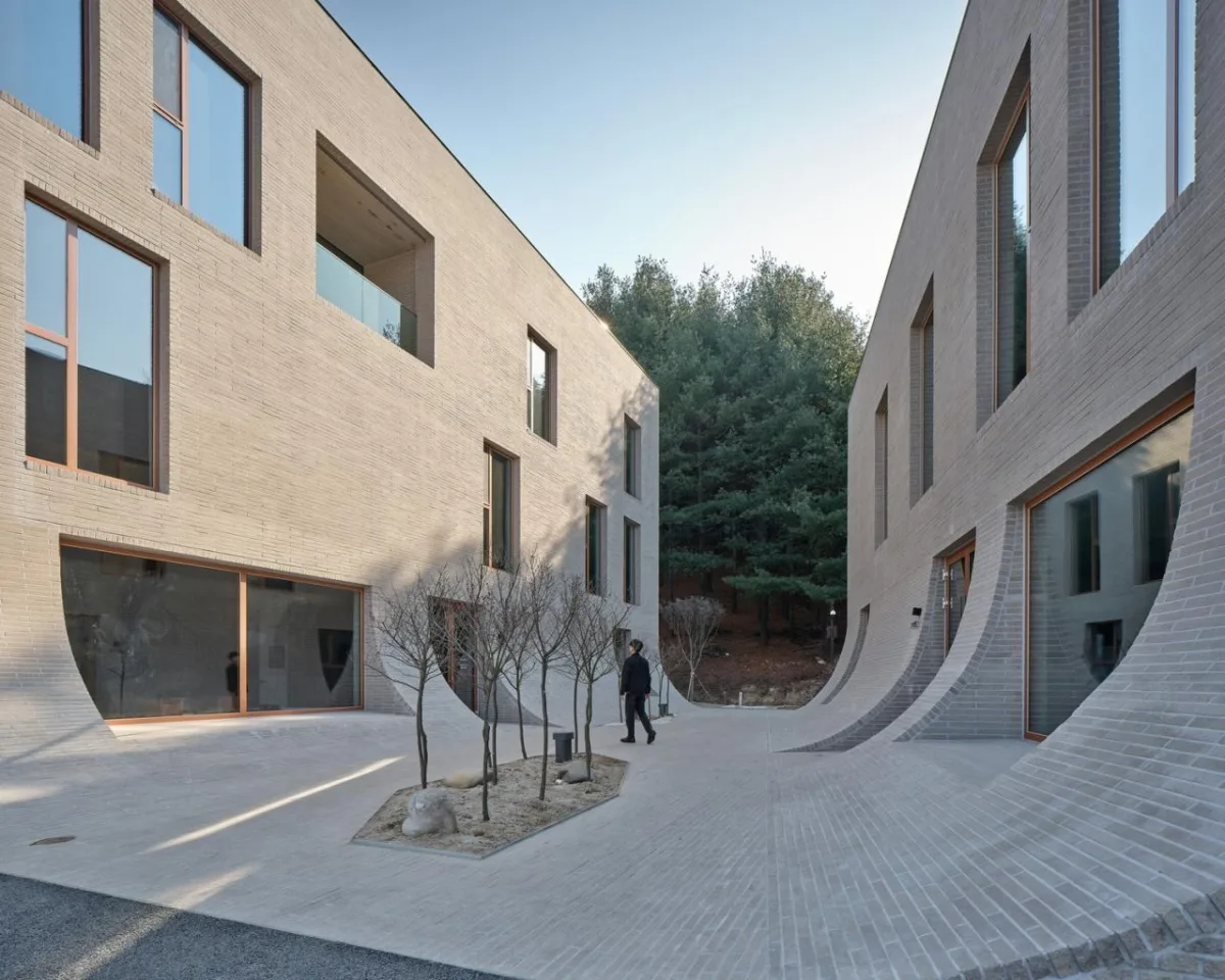 BIM建筑|流水墙体，泰瑞咖啡馆 / NAMELESS Architecture