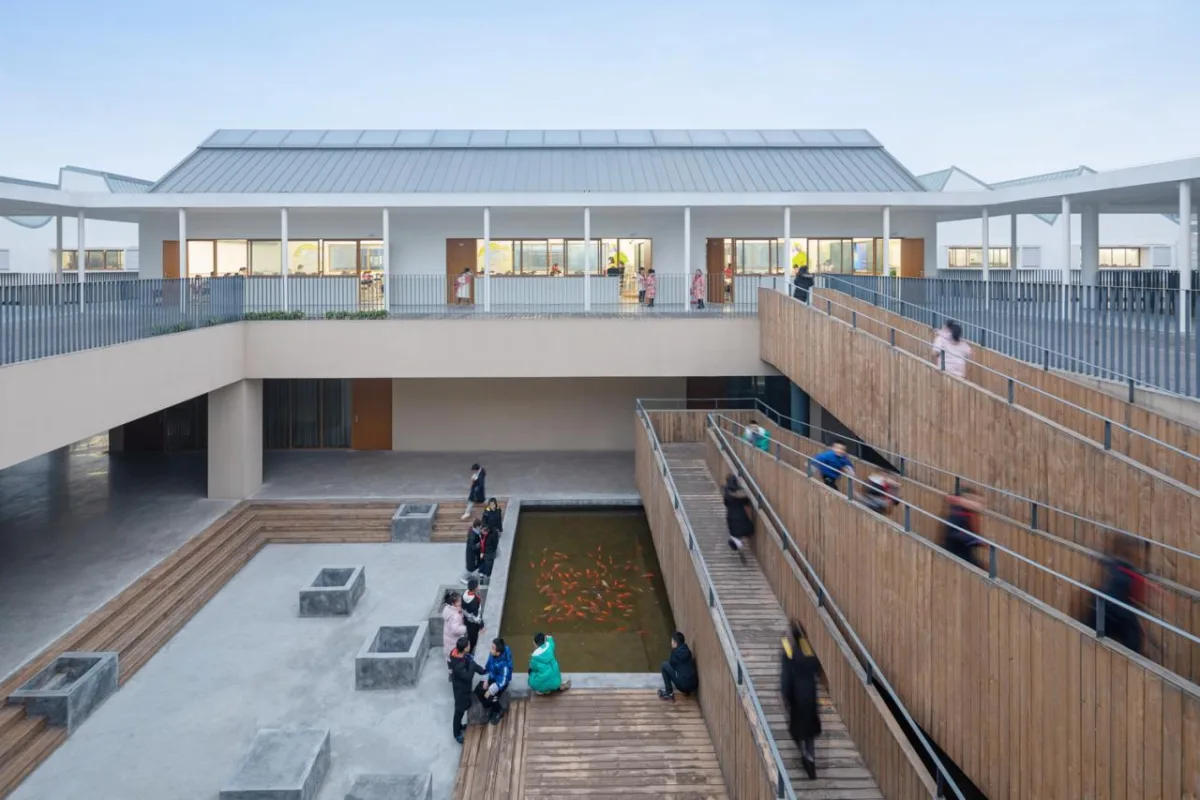 BIM建筑|平行与光的学校——青衣江路小学校 / 迹·建筑事务所（TAO）