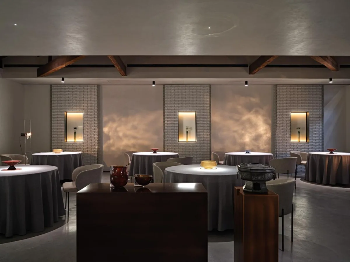 BIM建筑|历史建筑中的火锅“博物馆”：杭州GUD火锅餐厅旗舰店 / 八荒设计