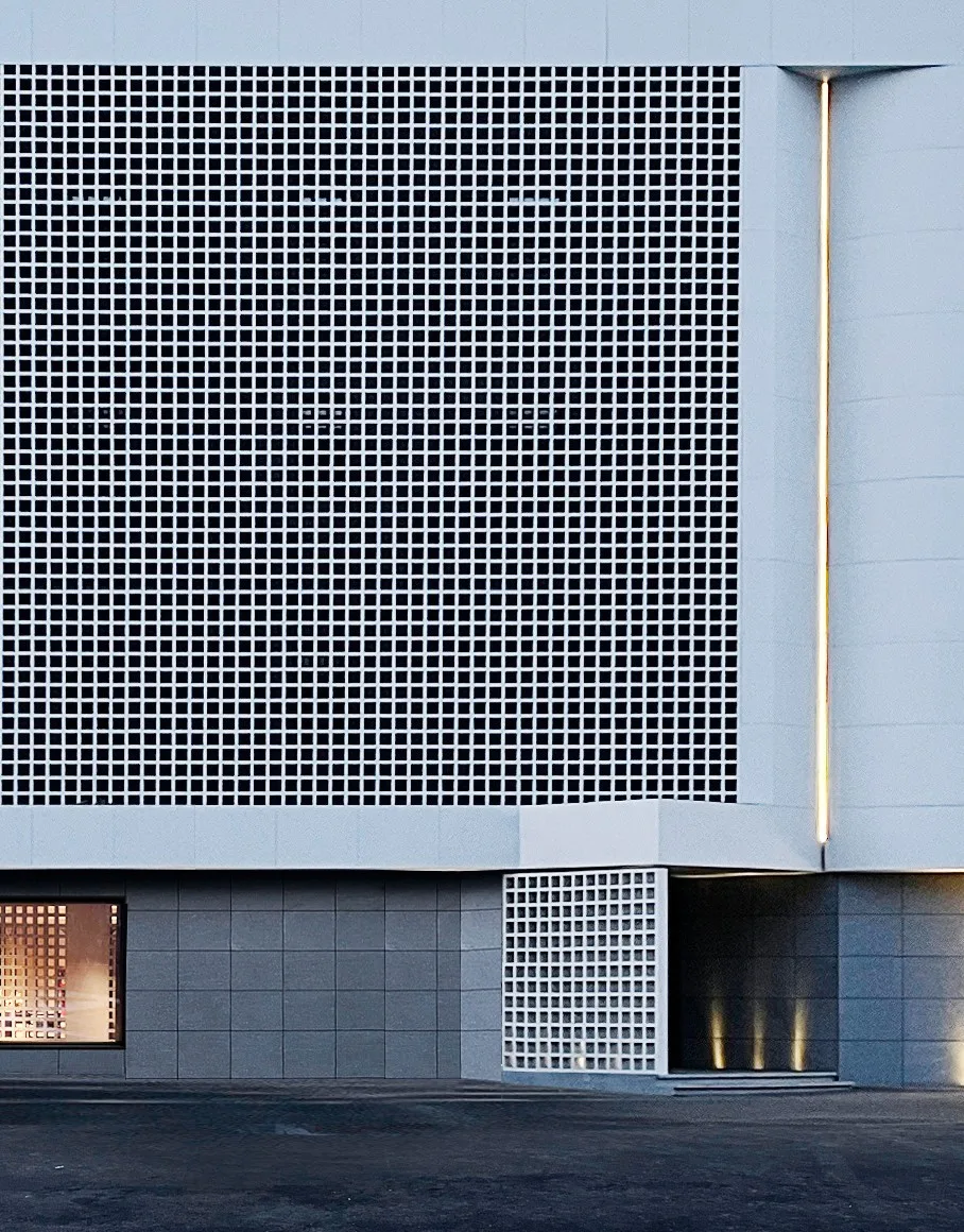 BIM建筑|内向理疗SPA，大庆 / 素造建筑