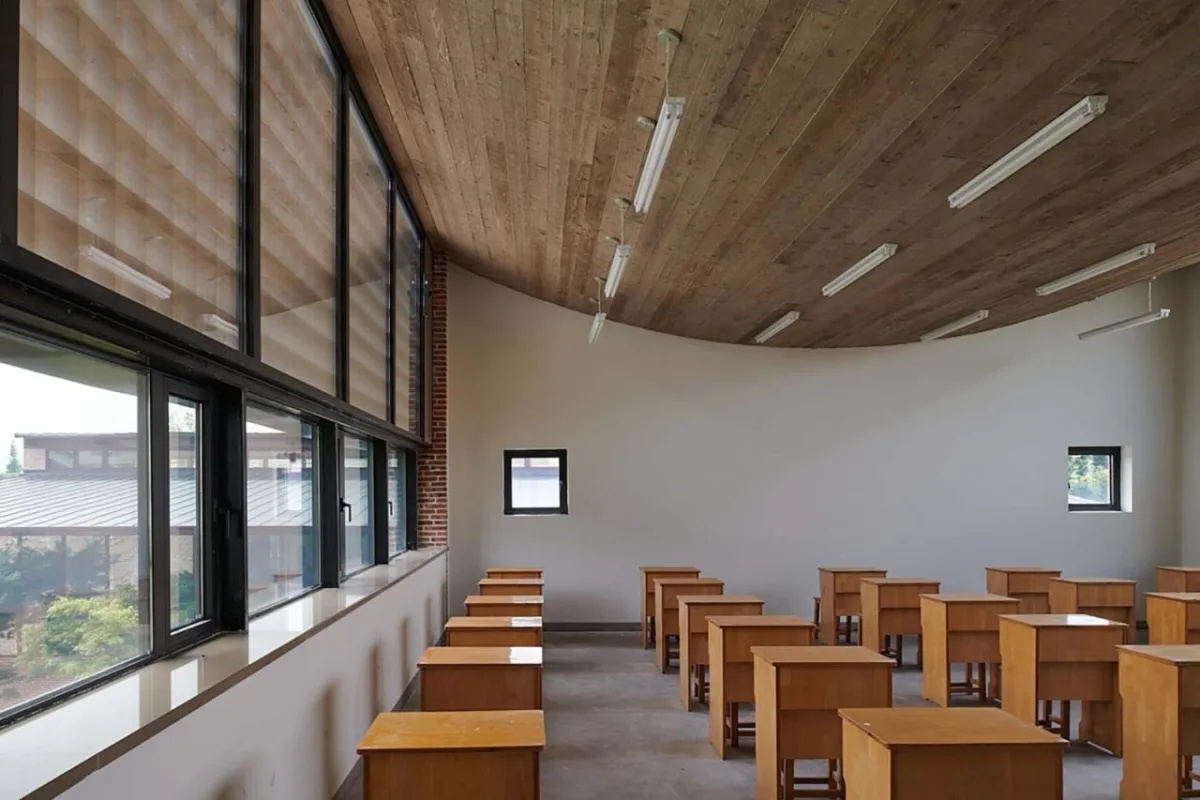 BIM建筑|​工坊式的校园：丁蜀成校 / 亘建筑事务所