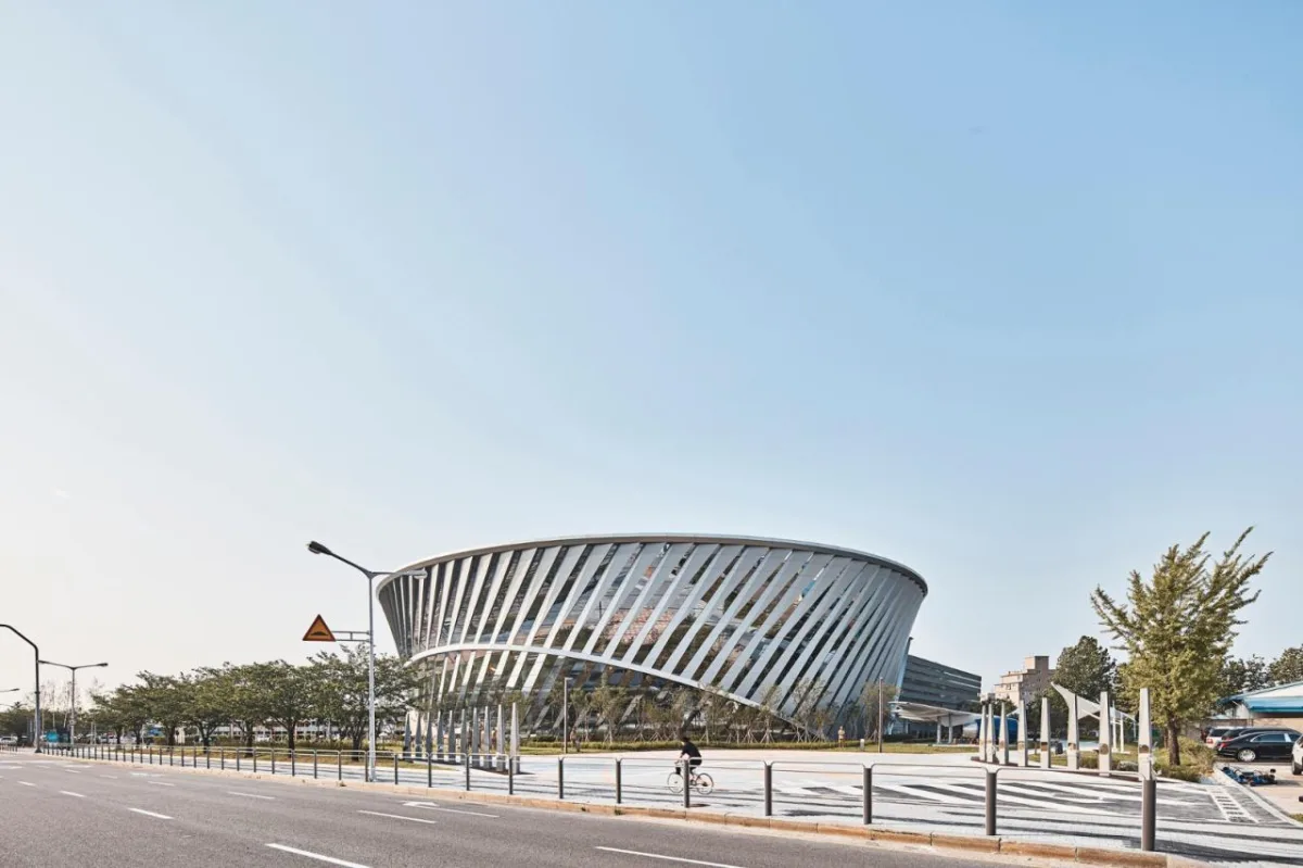 BIM建筑|地面‘涡轮机’，韩国国立航空博物馆 / Haeahn Architecture
