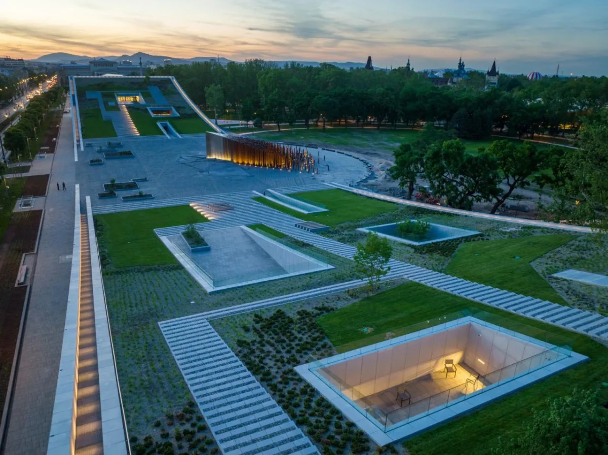 BIM建筑|布达佩斯民族学博物馆 / NAPUR Architect
