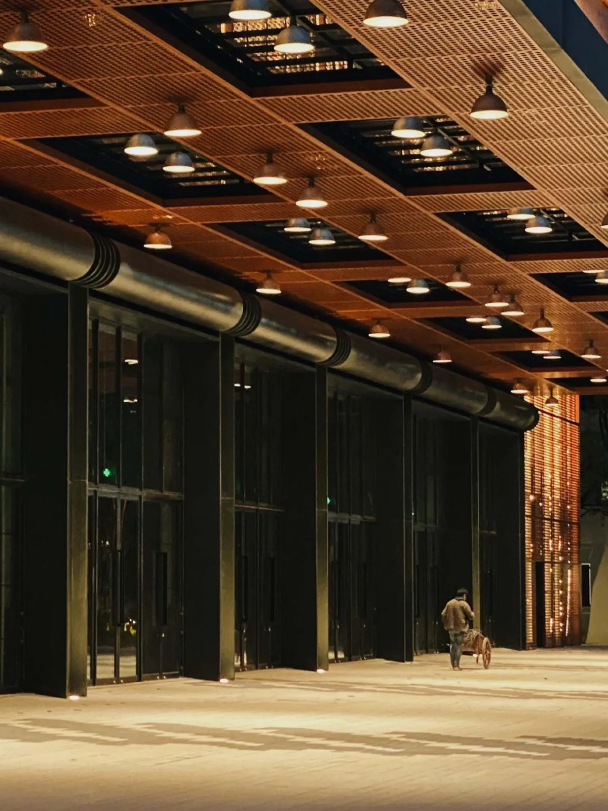 BIM建筑|华谊万创·新所迷宫墙 / 行之建筑设计事务所