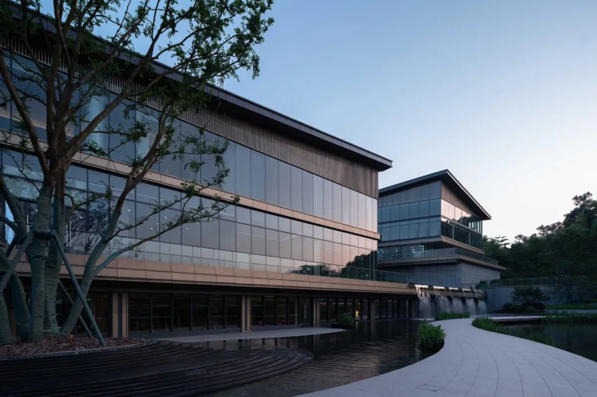 BIM建筑|长沙麓隐青竹湖展示中心 / PTA上海柏涛