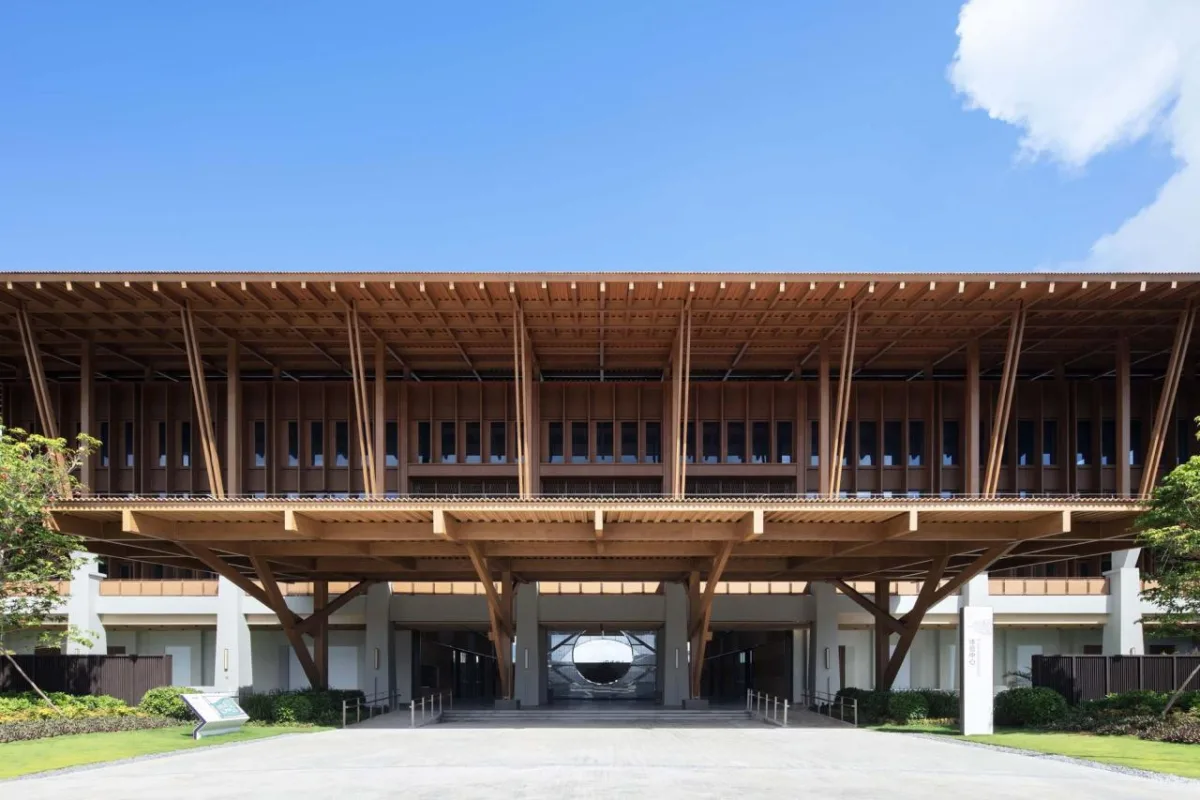 BIM建筑|三亚海棠湾医养示范中心 / line+建筑事务所