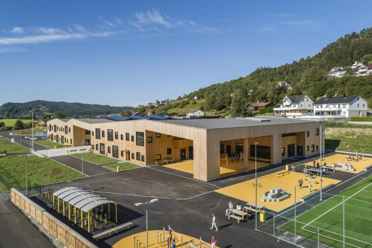 BIM建筑|Borgafjellet 小学 / LINK arkitektur