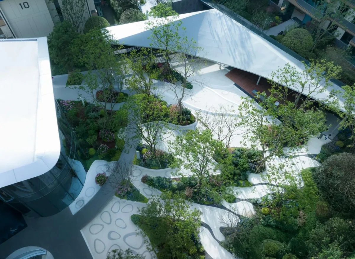 BIM建筑|漂浮艺居 舟泊烟渚：成都首开金地 • 鹭鸣北湖 / 成执设计