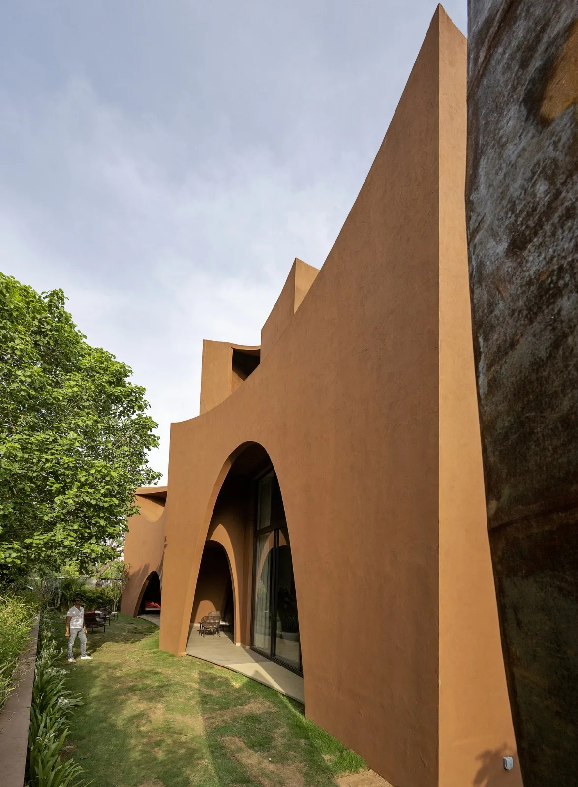 BIM建筑| 拱形的未来之家 / Sanjay Puri Architects