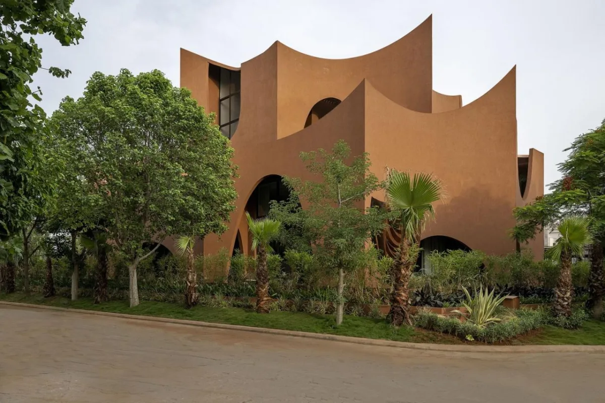 BIM建筑| 拱形的未来之家 / Sanjay Puri Architects