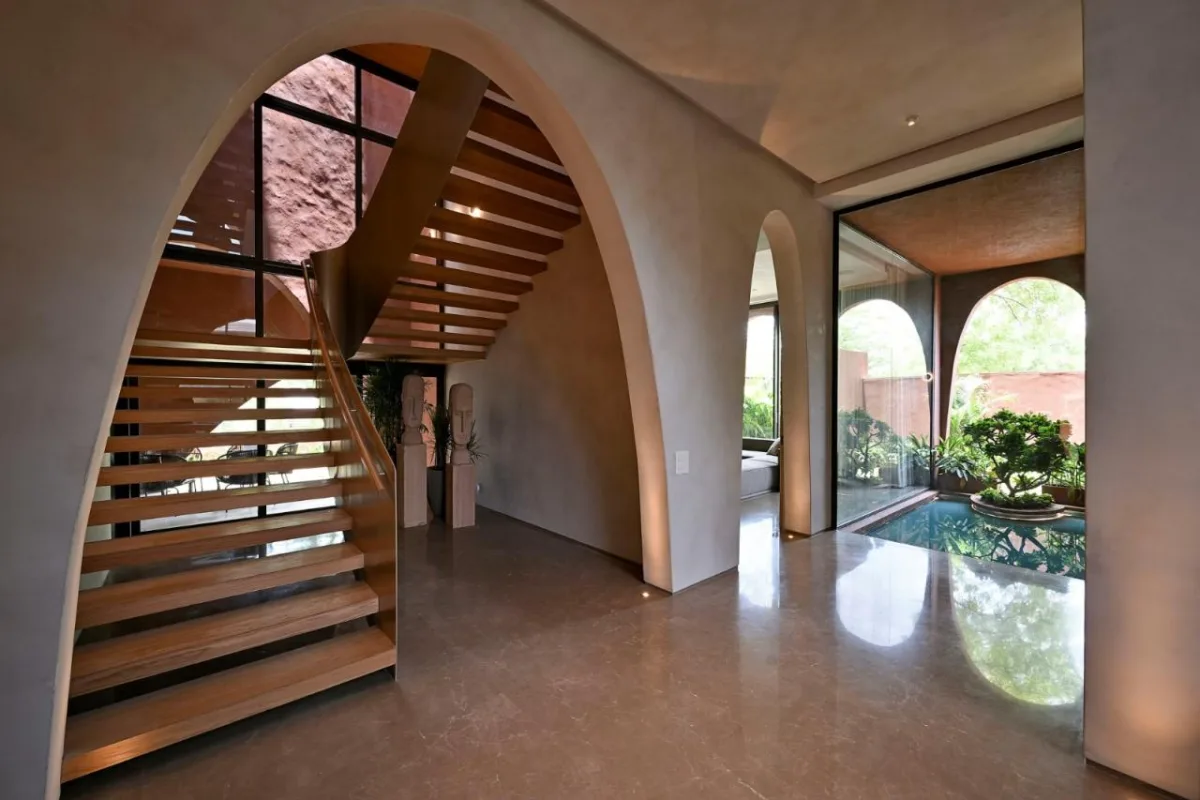 BIM建筑| 拱形的未来之家 / Sanjay Puri Architects