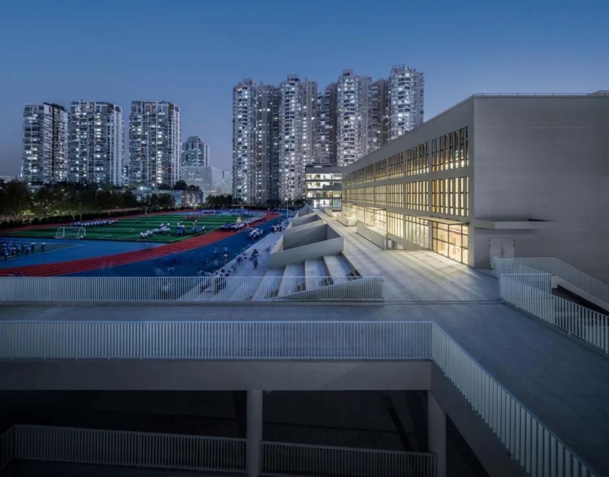 BIM建筑|链接与重塑：深圳南山麒麟中学改扩建工程 / 元本体工作室