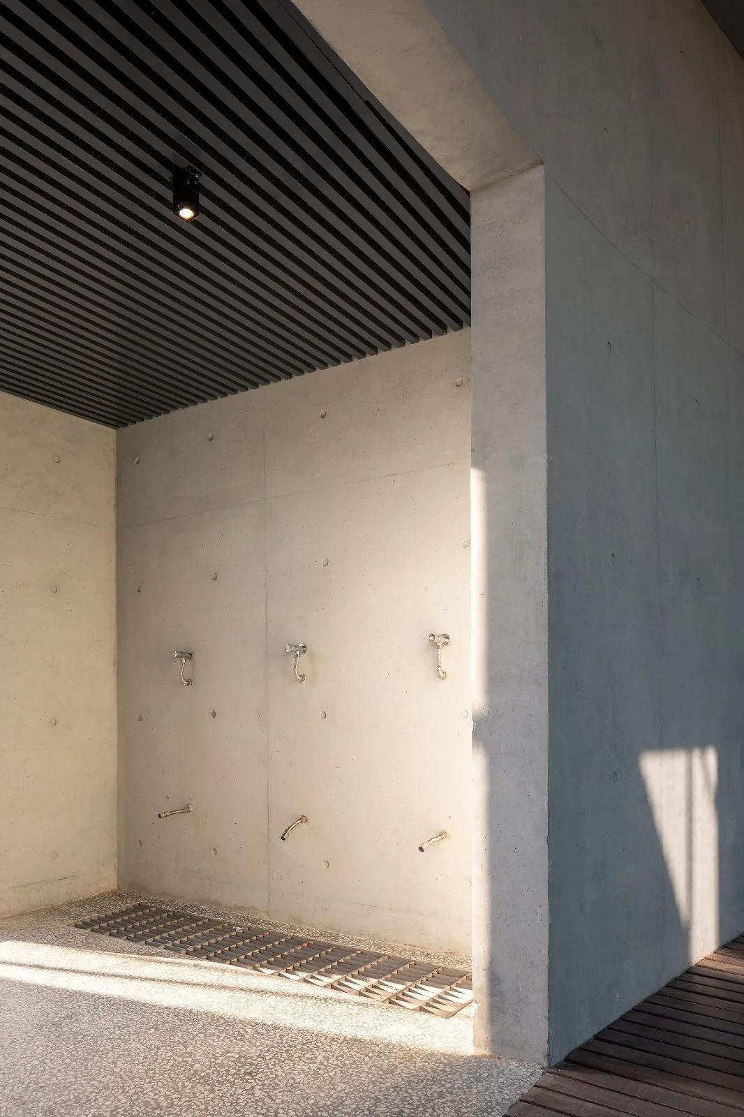 BIM建筑|海边咖啡厅：海之回声 / 同一建筑设计事务所
