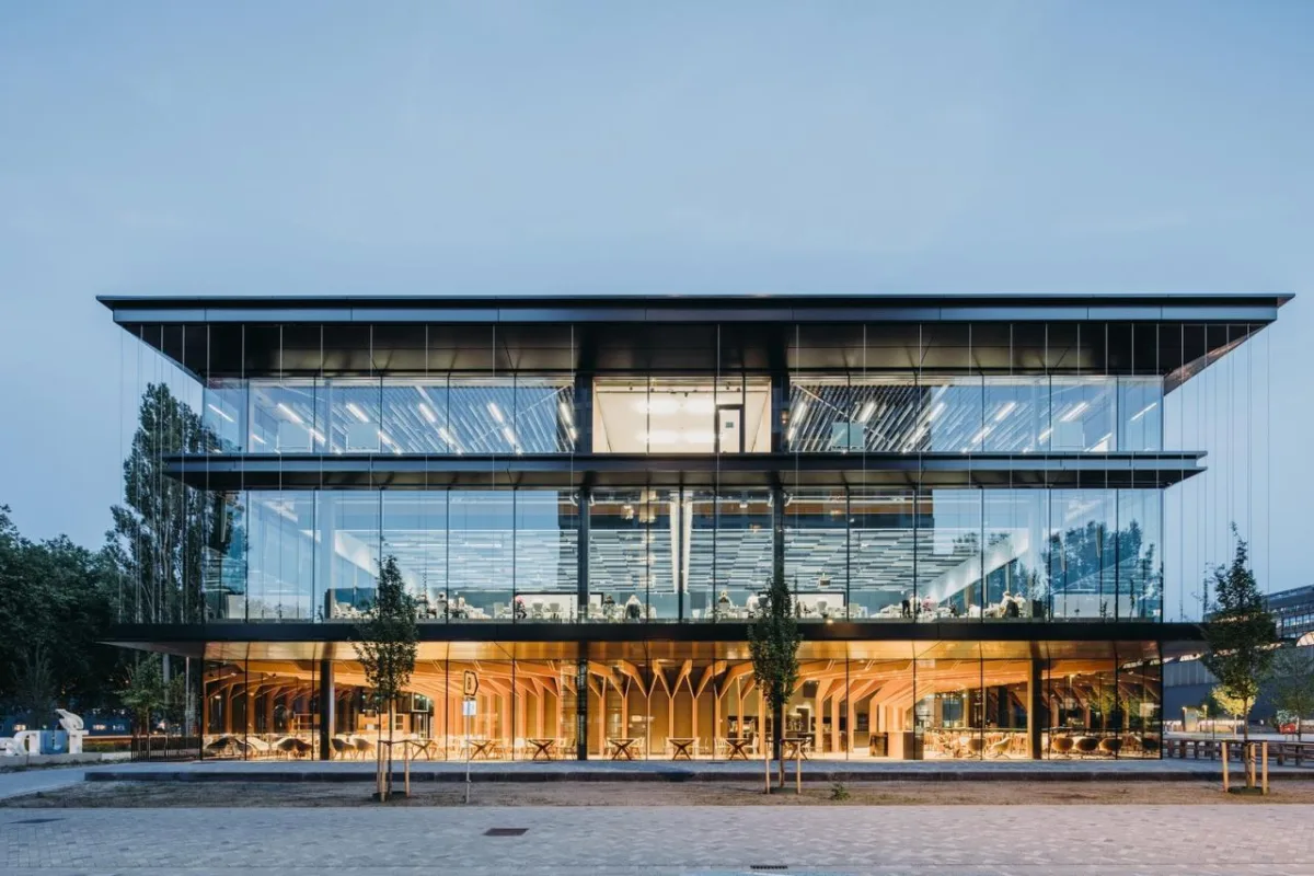 BIM建筑|荷兰代尔夫特理工大学新型能源再生跨学科教学楼 / UNStudio