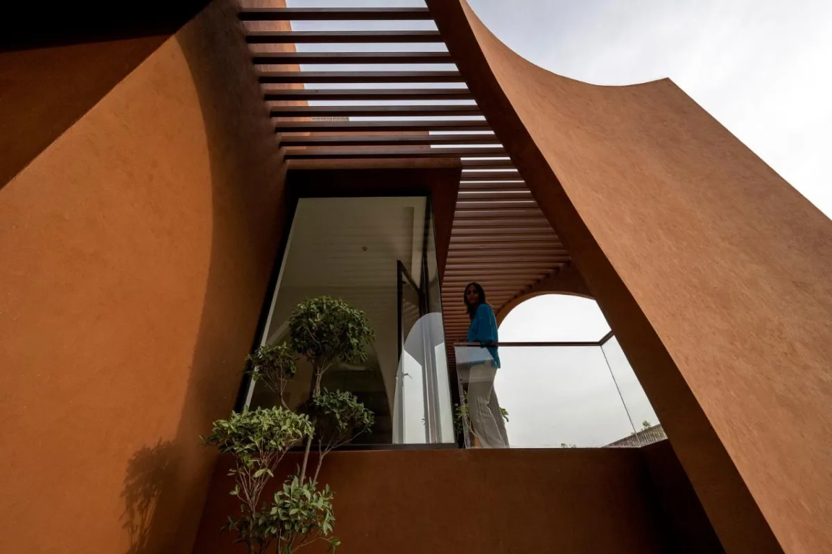 BIM建筑| 拱形的未来之家 / Sanjay Puri Architects