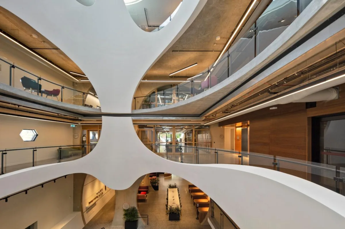 BIM建筑|‘半成品’建筑：圣基尔达，维多利亚傲娇中心 / BAU+Grant Amon