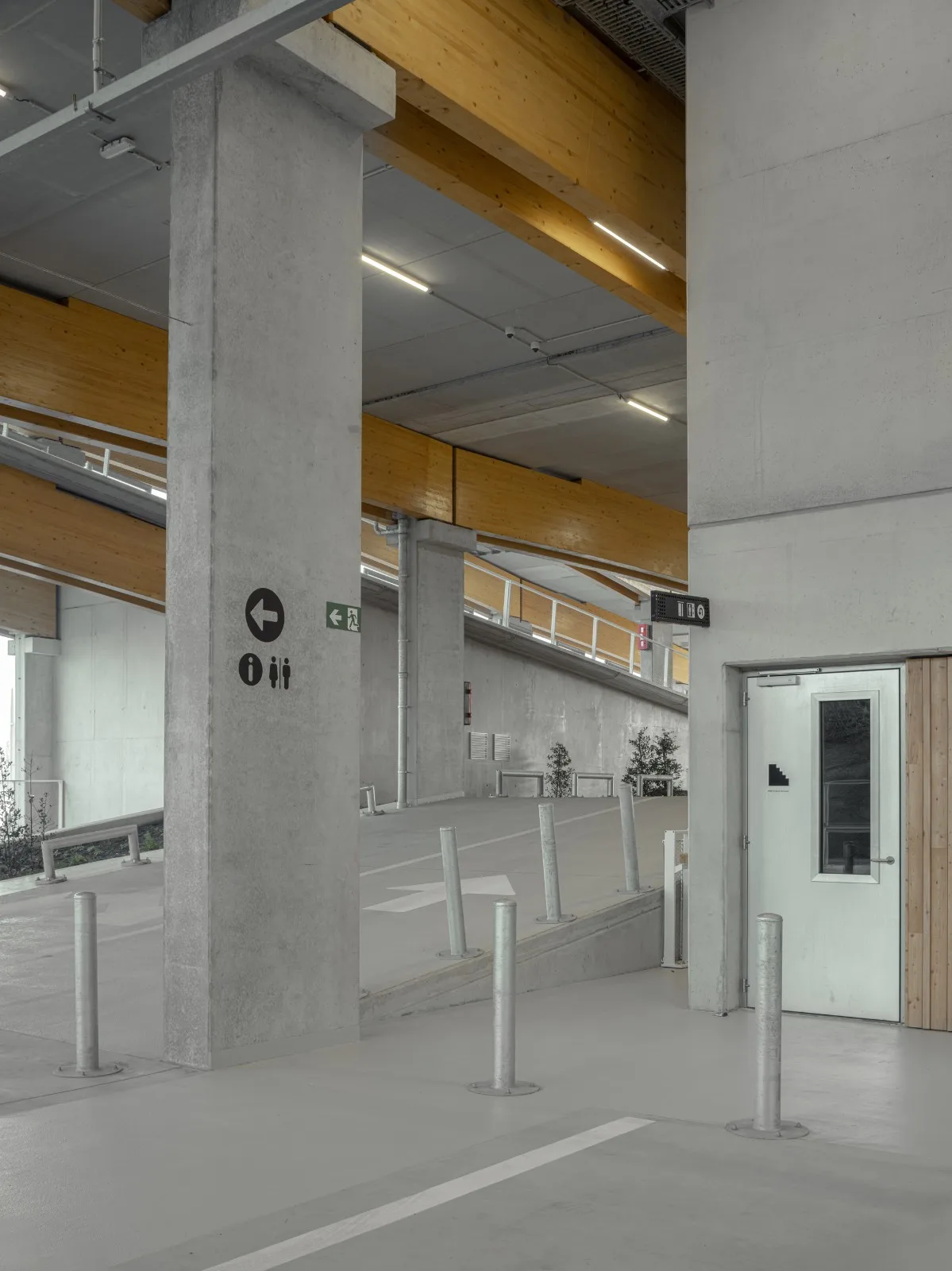 BIM建筑|Park+Ride新模式，私人交通+公交交通 / HUB