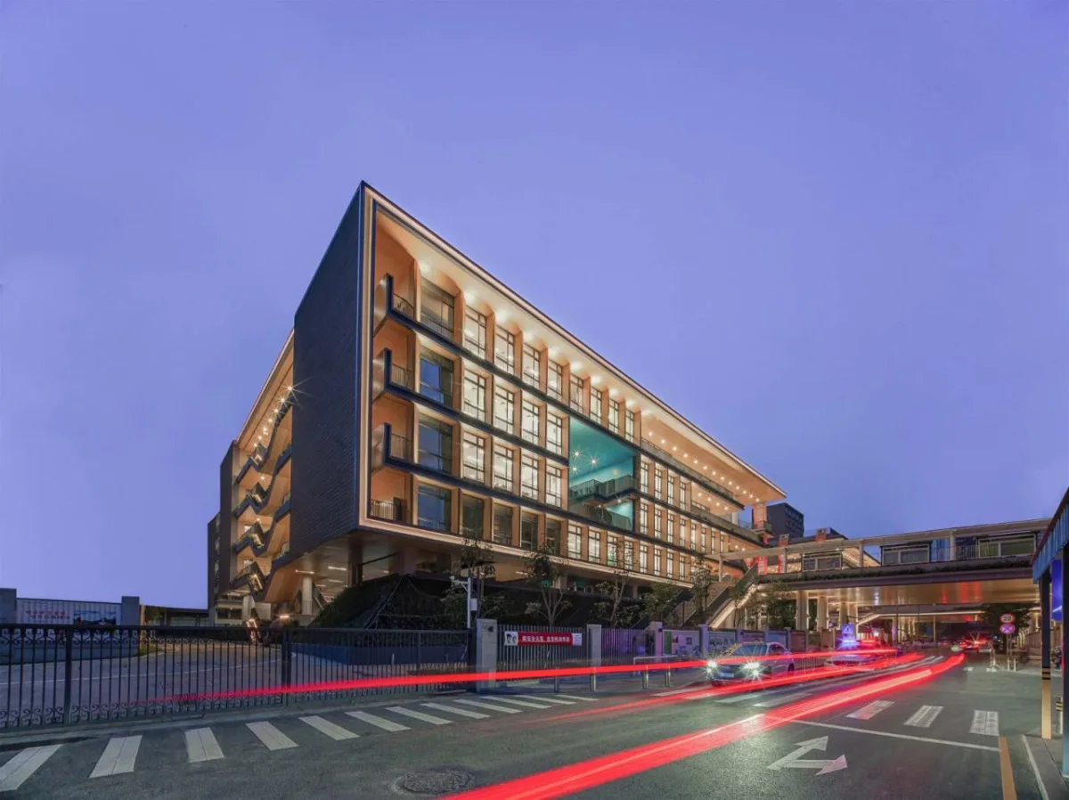 BIM建筑|深圳外国语学校宝安学校 / 华阳国际设计集团