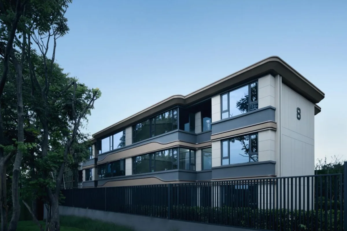 BIM建筑|漂浮艺居 舟泊烟渚：成都首开金地 • 鹭鸣北湖 / 成执设计