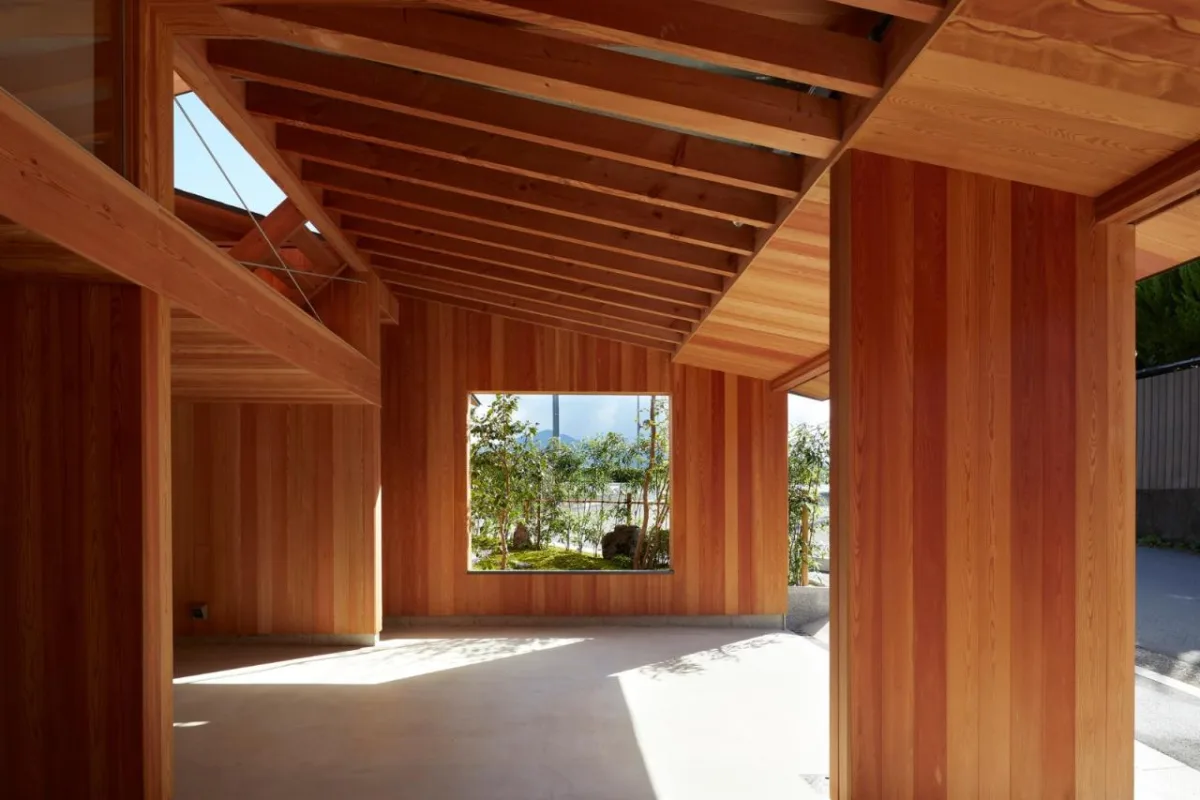 BIM建筑|屋顶相叠的下鸭之家 / 畑友洋建筑设计事务所