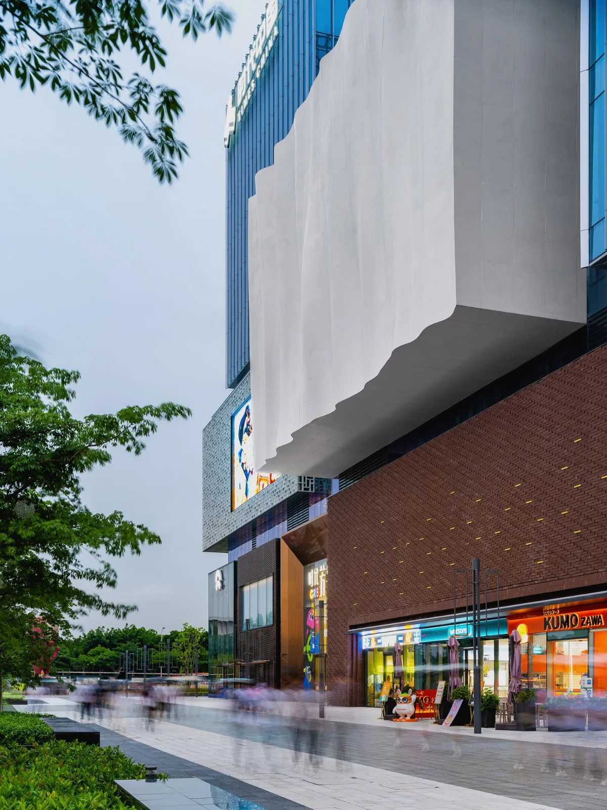 BIM建筑|一键焕新的城市插件-广州时代·芳华里二期续建更新 / EID Arch姜平工作室