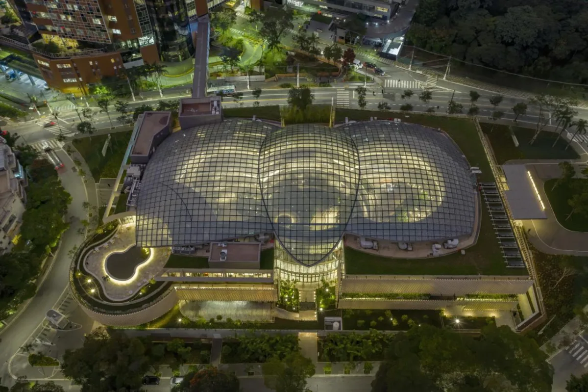 BIM建筑|阿尔伯特·爱因斯坦医学教育研究中心 / 萨夫迪建筑事务所