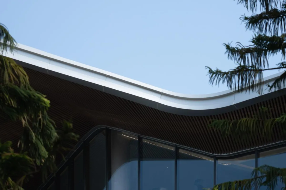 BIM建筑|漂浮艺居 舟泊烟渚：成都首开金地 • 鹭鸣北湖 / 成执设计