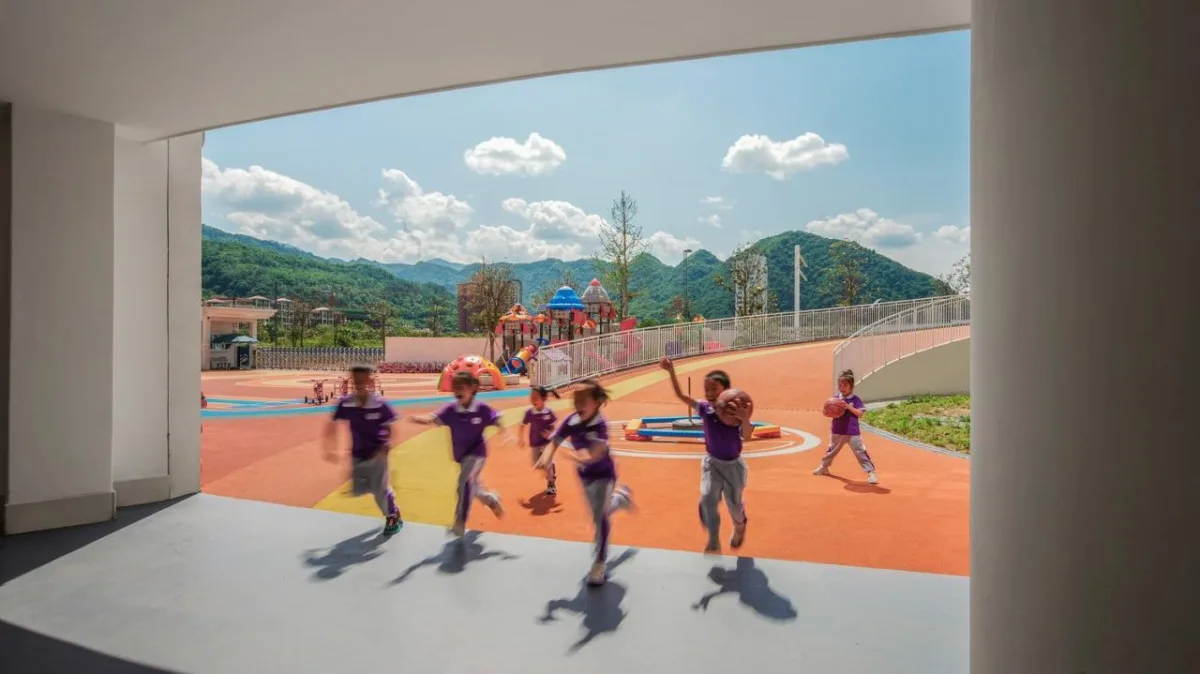 BIM建筑|中国最美幼儿园在县城：平利县第三幼儿园 / 迪卡建筑设计中心